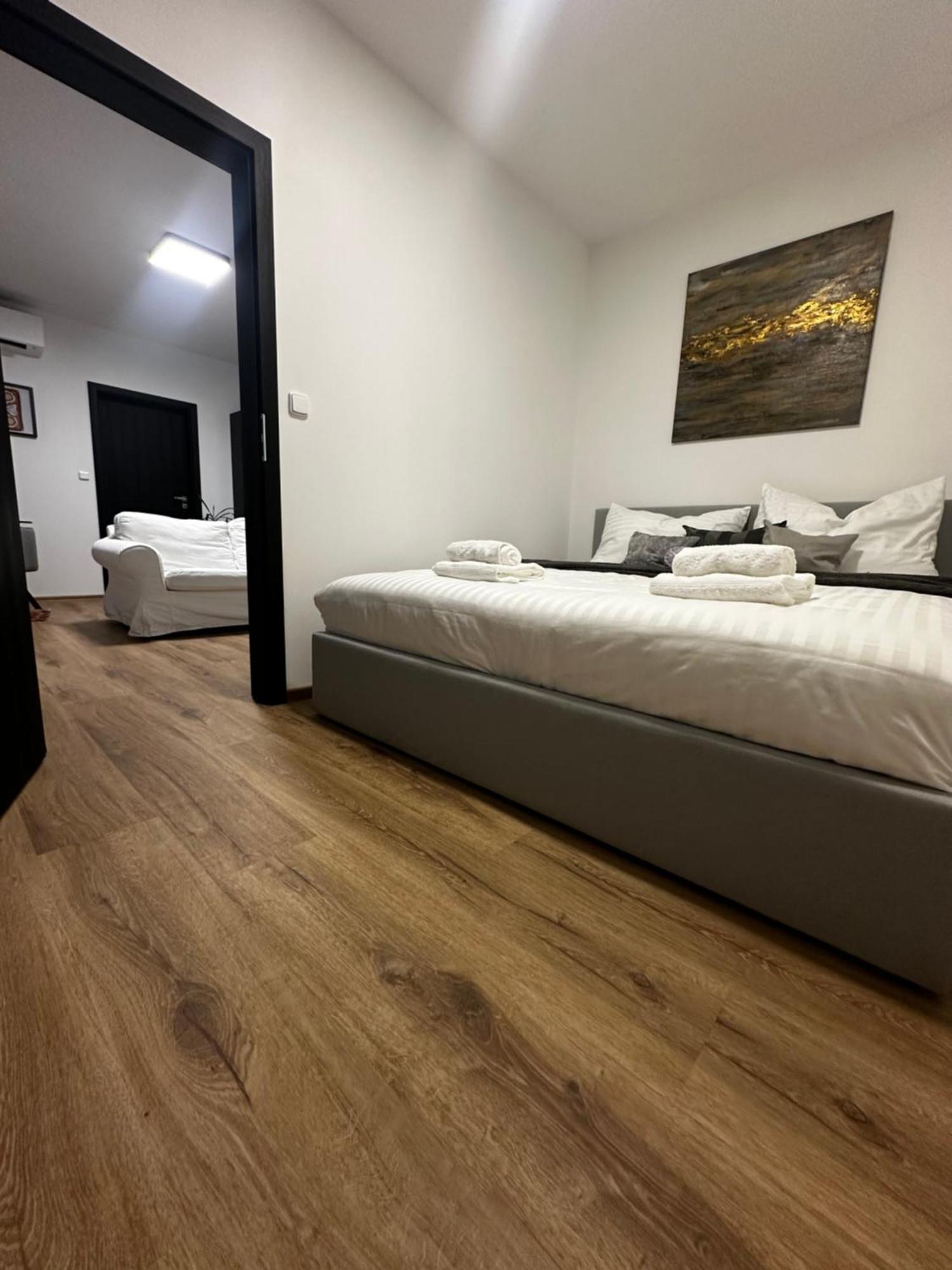 Apartamento Hodonin Centre View Exterior foto